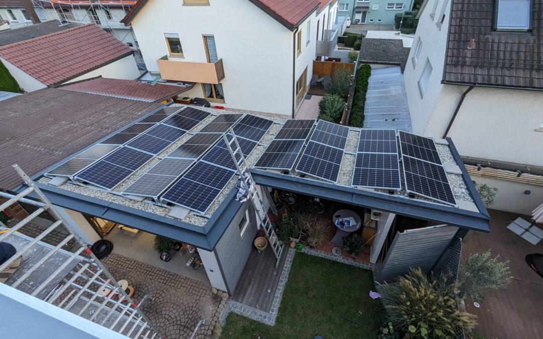 Installation einer PV-Anlage in drei Ausbaustufen
